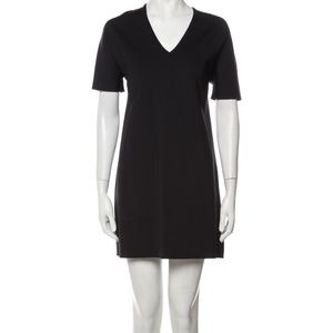 Shan V Neck Black Shift Dress sz M